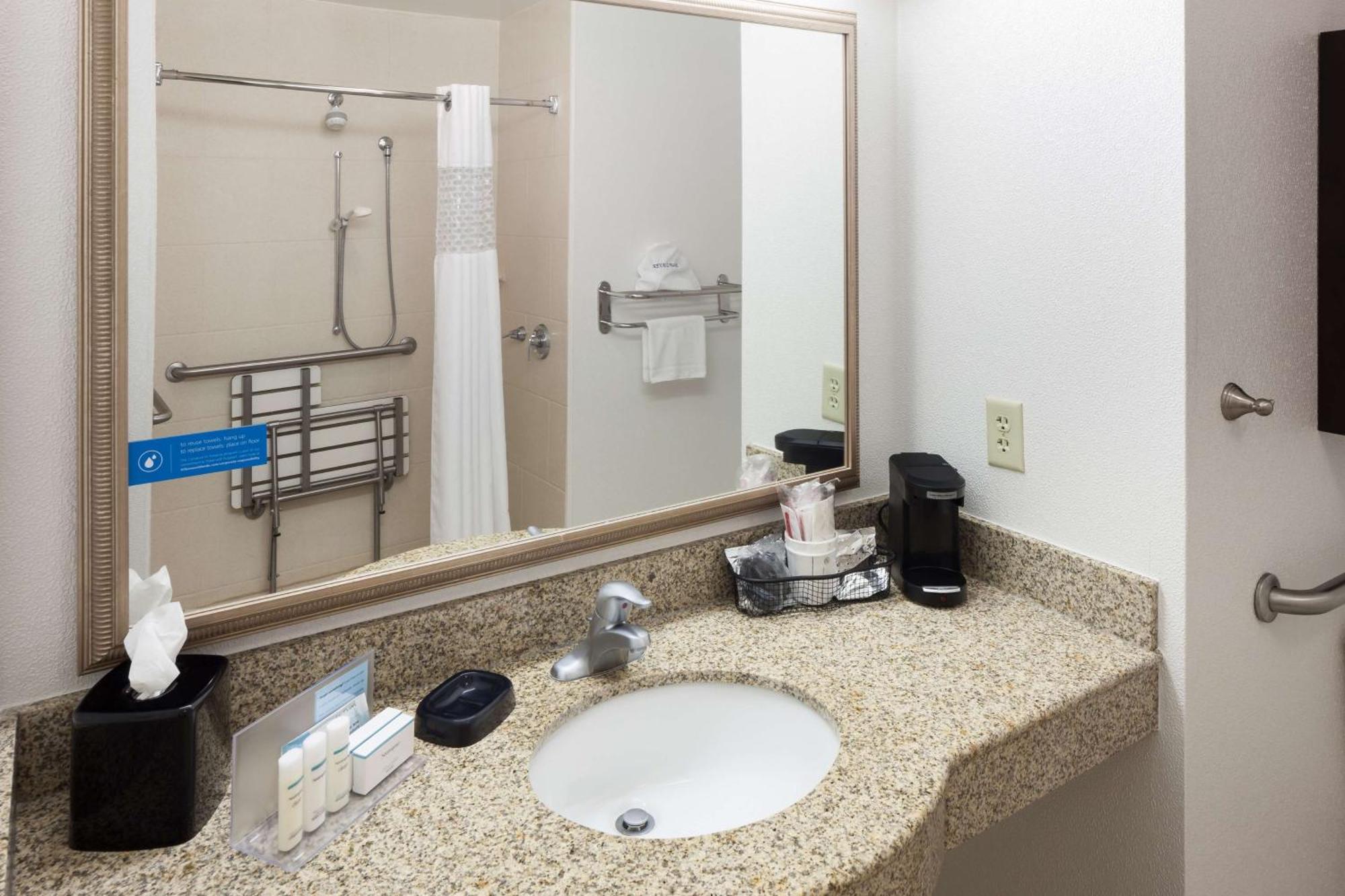 Hampton Inn & Suites Gainesville Downtown Esterno foto