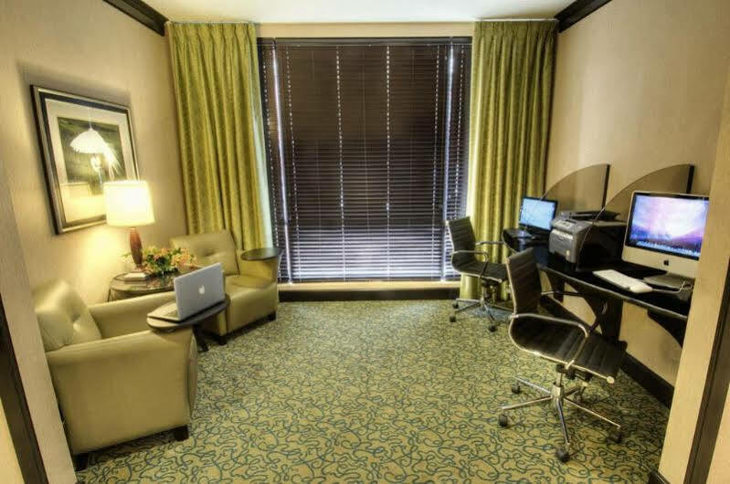 Hampton Inn & Suites Gainesville Downtown Esterno foto