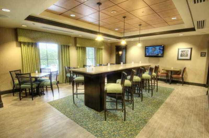 Hampton Inn & Suites Gainesville Downtown Esterno foto